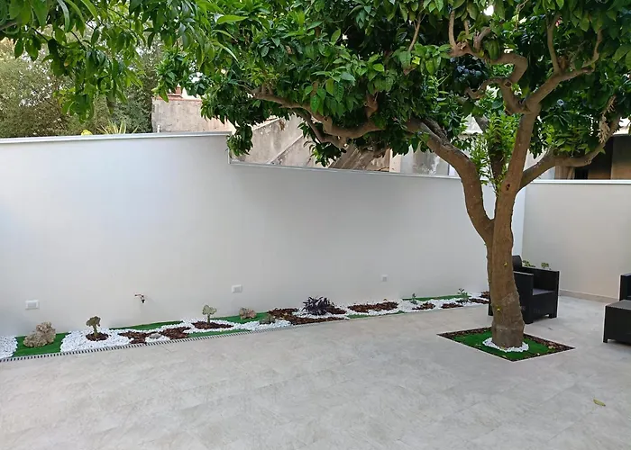 Soleil Bed & Breakfast 3*